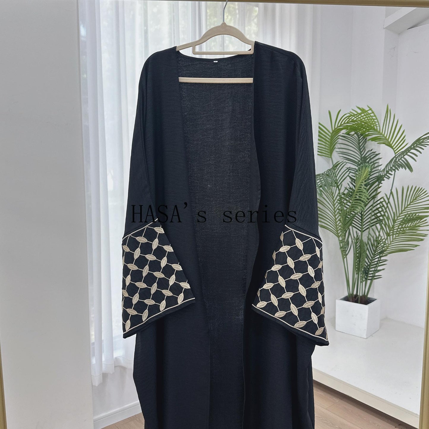 LUMAYA4840 Elegant long robe with geometric embroidery, a simple and traditional style dress.