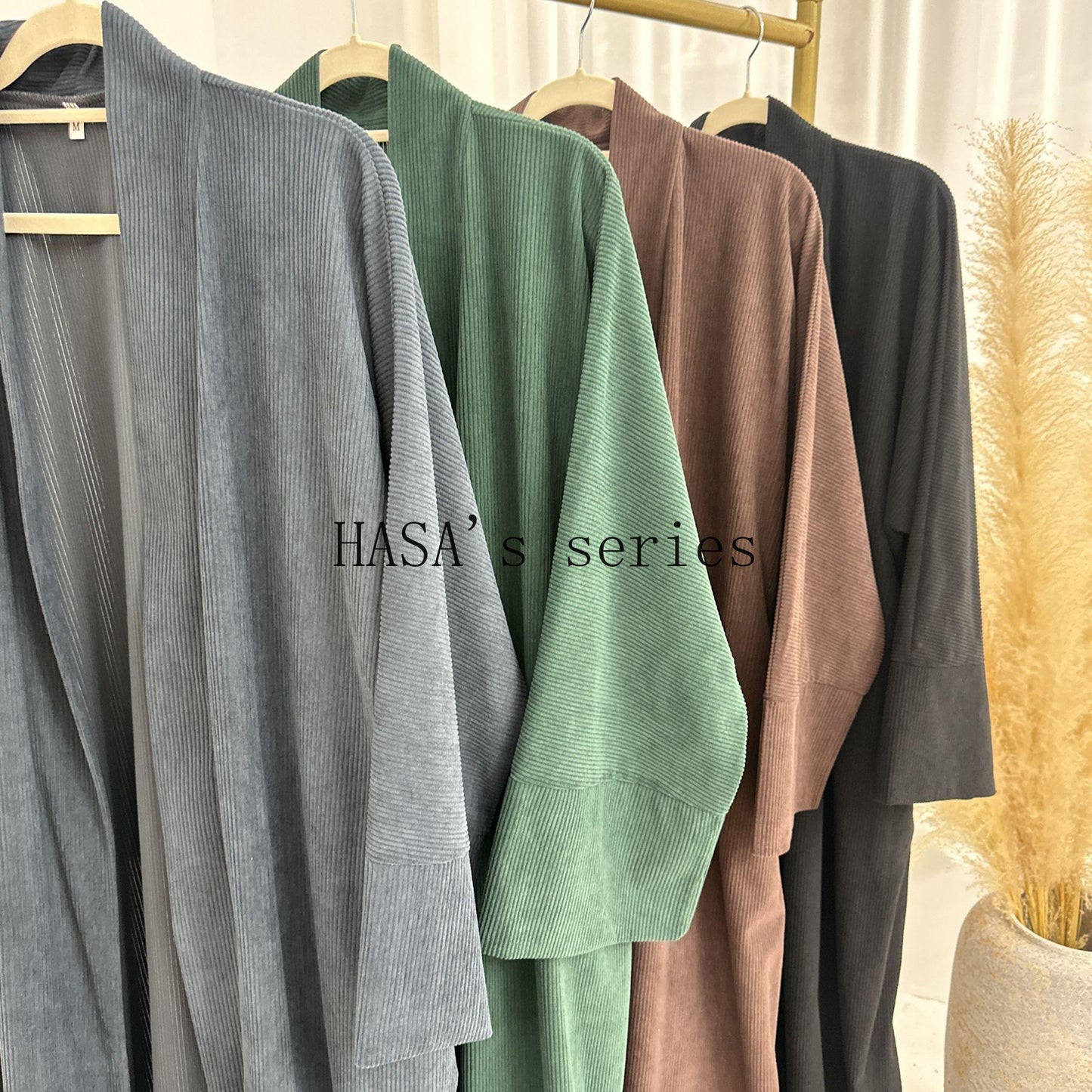LUMAYA5489 Loose Swing Cardigan Dress - A Comfortable and Casual Fall and Winter Essential