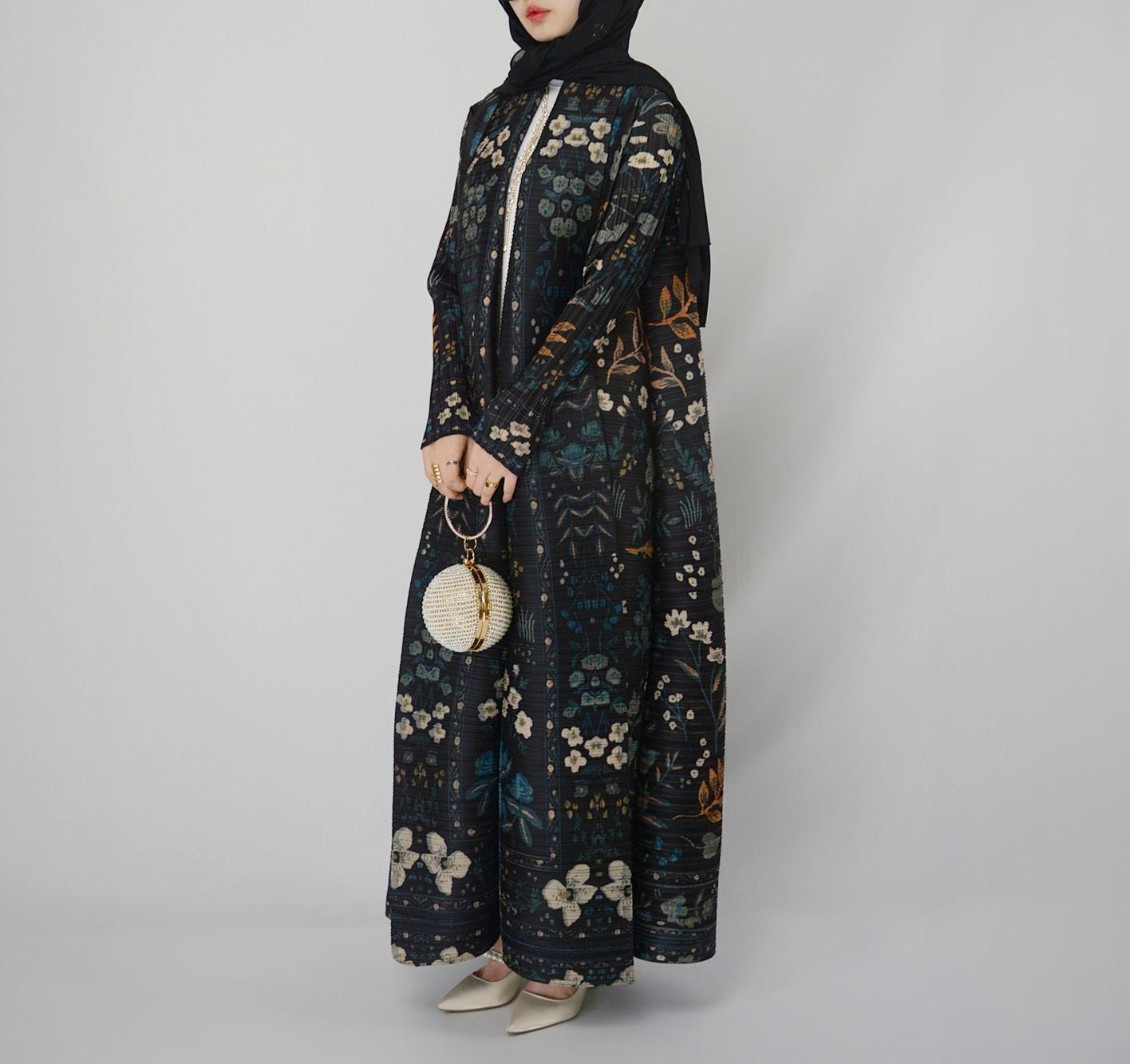 LUMAYA5836 Dark-colored, Long, Open-front Jacket with A Plant Print (with Belt)