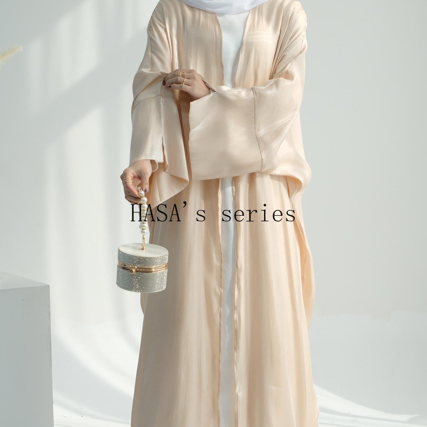 LUMAYA4831 A simple yet elegant cardigan-style robe, balancing both quality and comfort.
