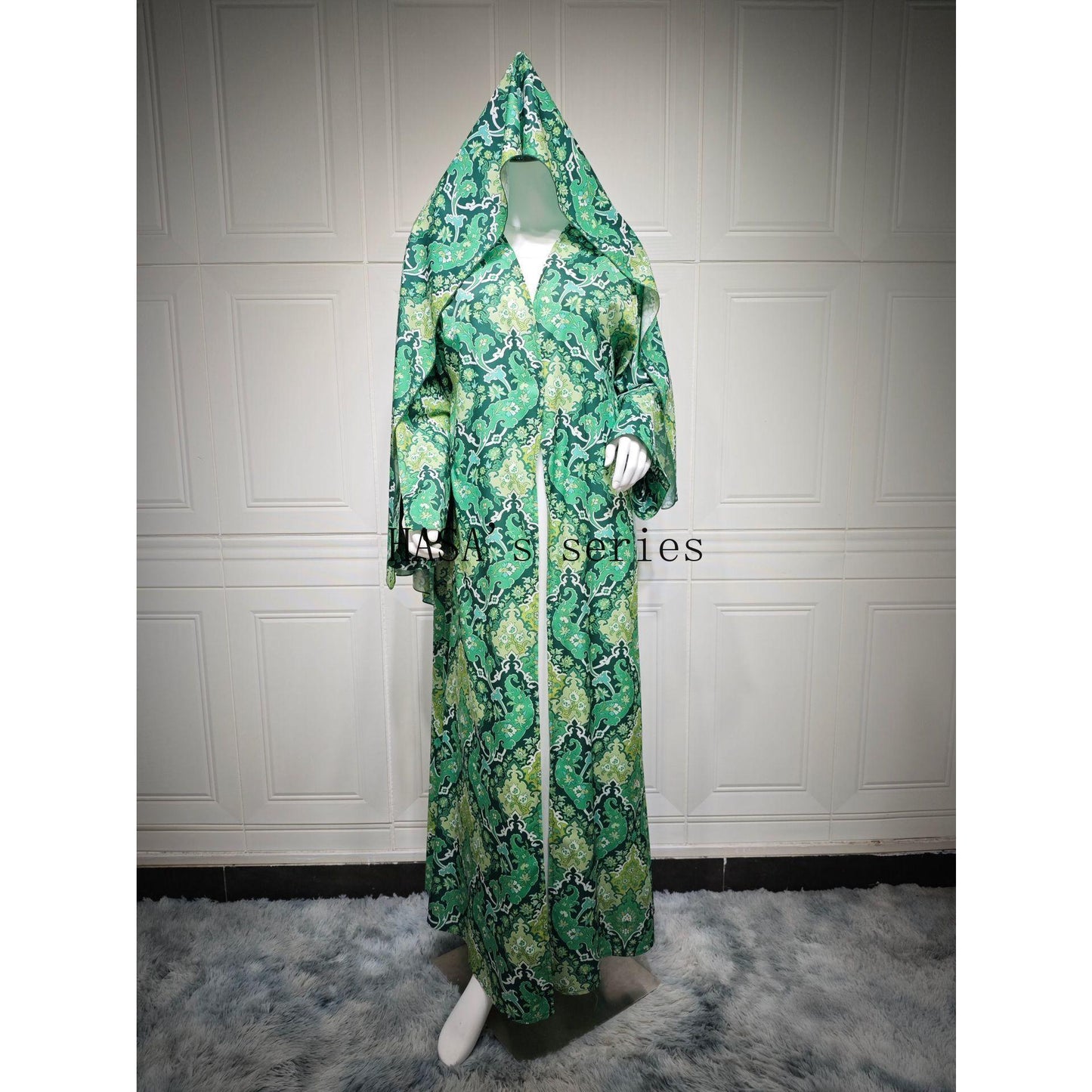 LUMAYA5088 A Stylish Two-piece Set Featuring A Snake Print Pattern, with A Loose, SLUMAYAwl-style Outer Layer and A Matching Headscarf Design.
