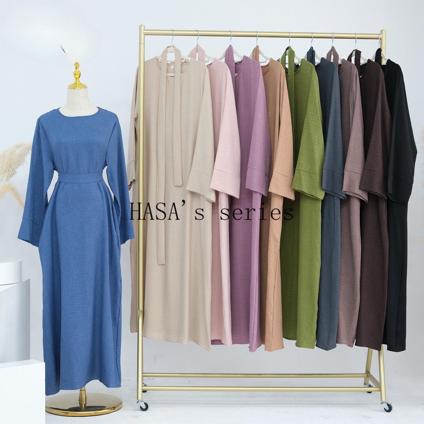 LUMAYA4848 A simple, waist-cinching spring/summer dress with a relaxed, long design.
