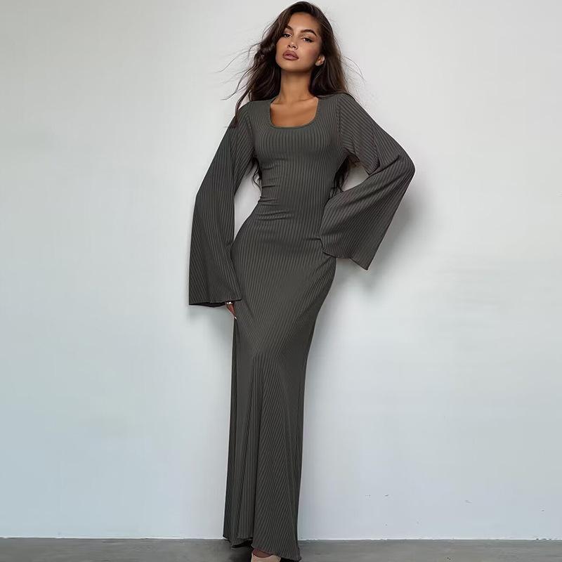 LUMAYA LUMAYA0676 Flared Long Sleeved High Waist Maxi Skirt with Lace-up Back