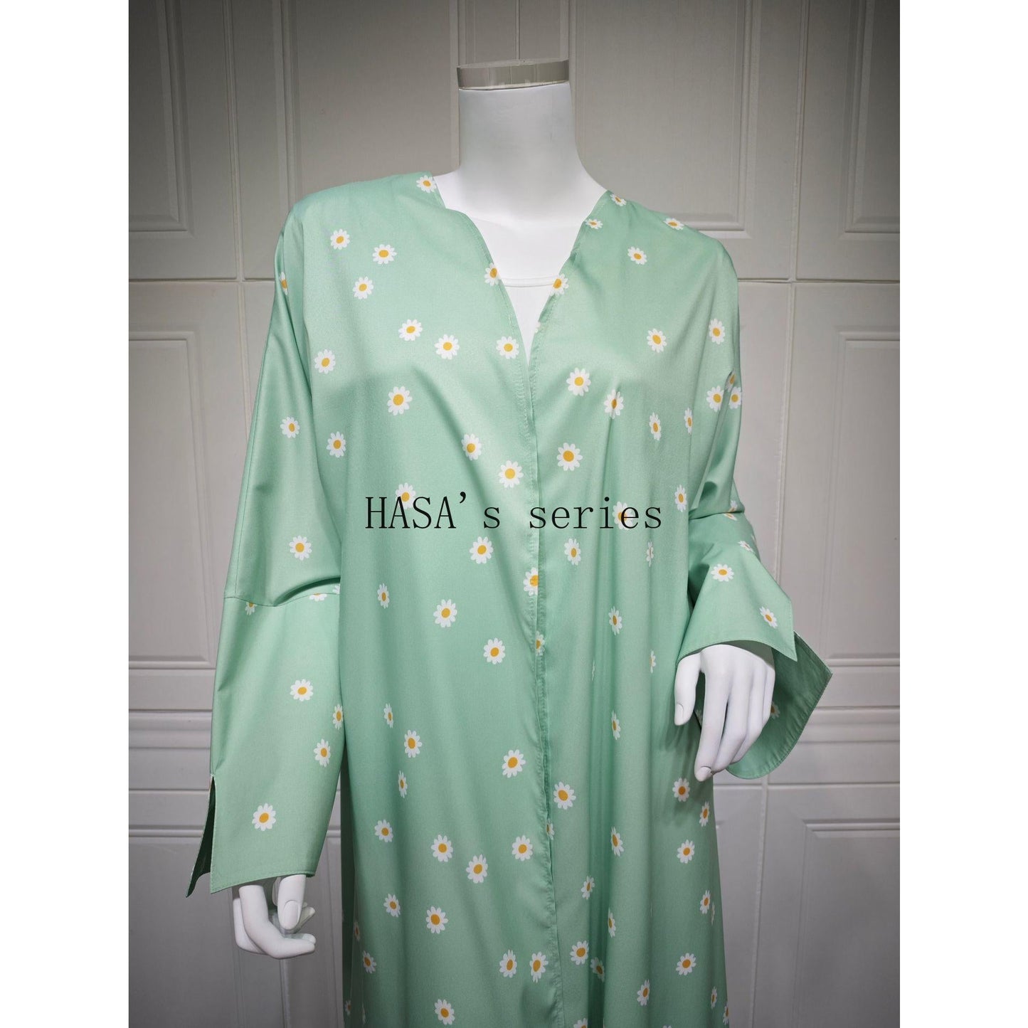 LUMAYA5104 Fresh and stylish printed loose-fitting cardigan, a long-sleeved, flowing long coat.