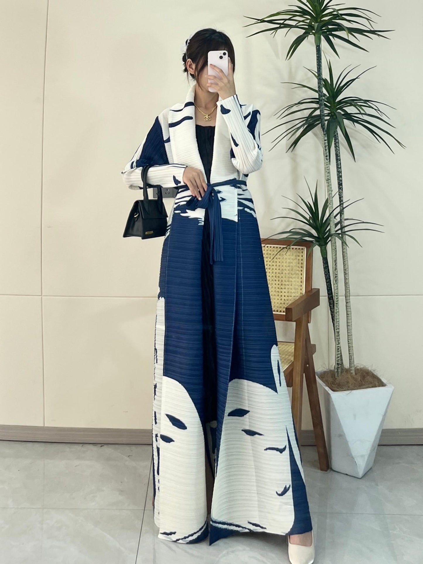 LUMAYA6725 Indigo Whispers Navy & White Abstract Printed Abaya