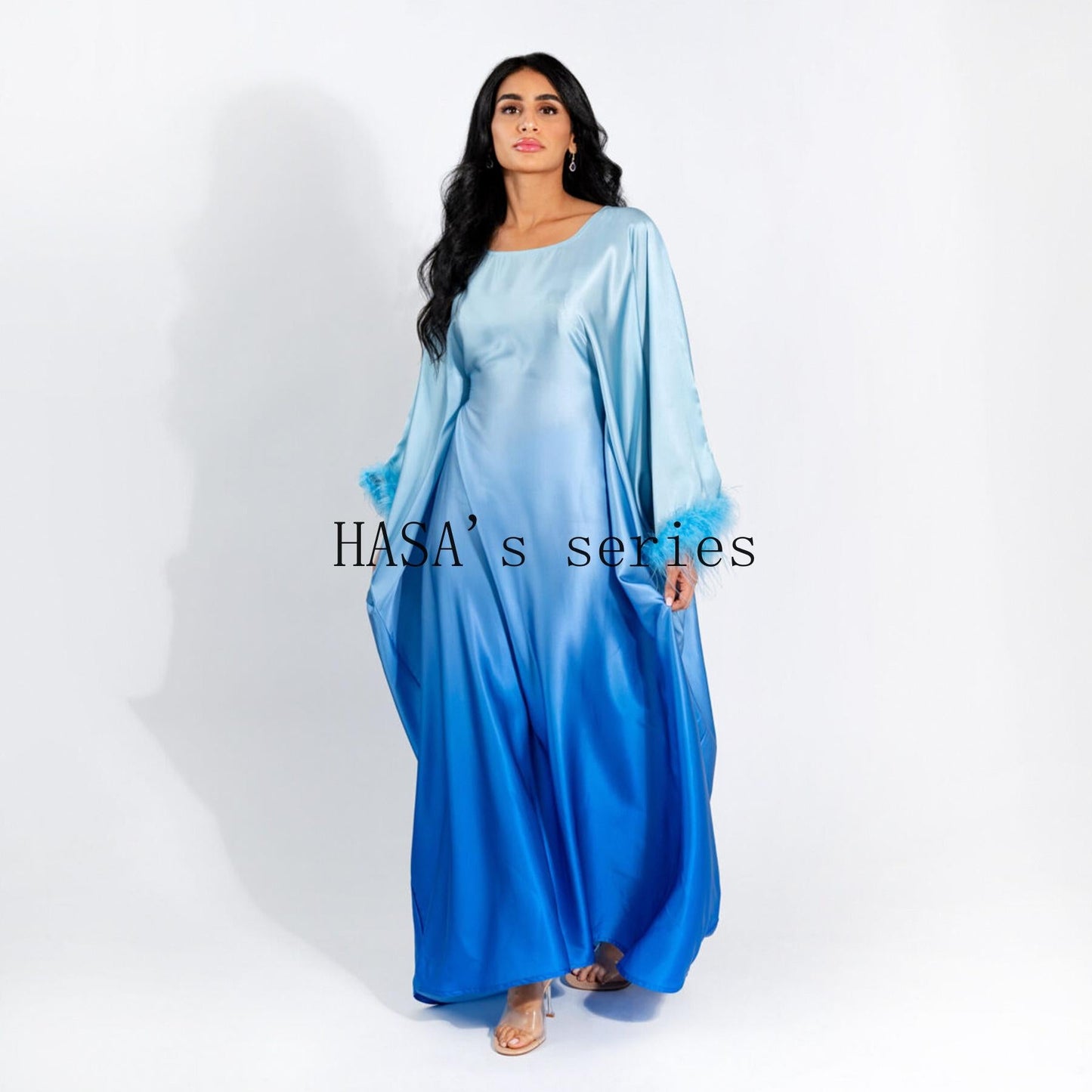LUMAYA5108 Elegant long dress with gradient color waist design and batwing sleeves.