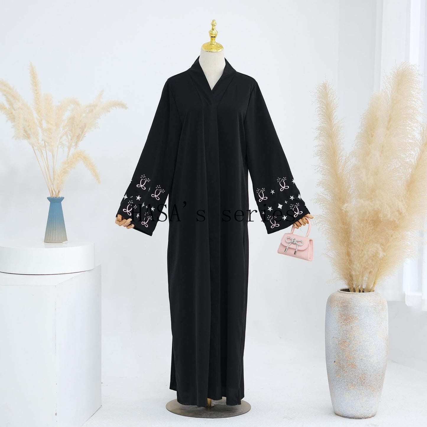 LUMAYA4852 Exquisitely Embroidered Long Robe with Bows, Showcasing Elegance Through Details.