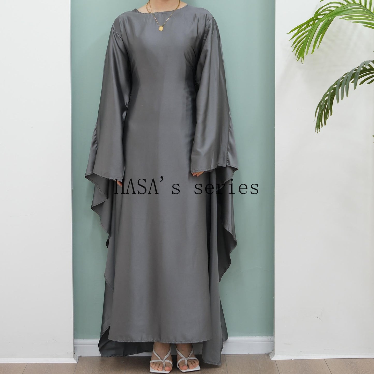 LUMAYA4835 High-density Stretch Satin Long Dress, Simple, Elegant, and Comfortable To Wear.