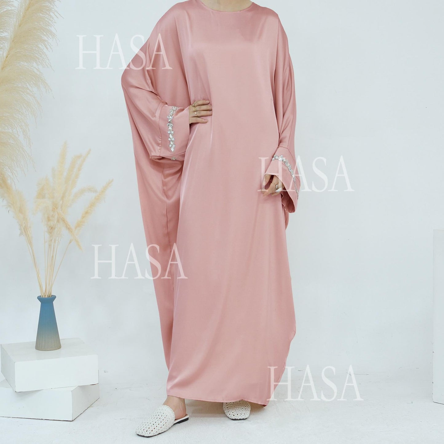 LUMAYA5882 A Cardigan Dress with Exquisite Hot Diamond Embellishment and Elegant Details closed abayas