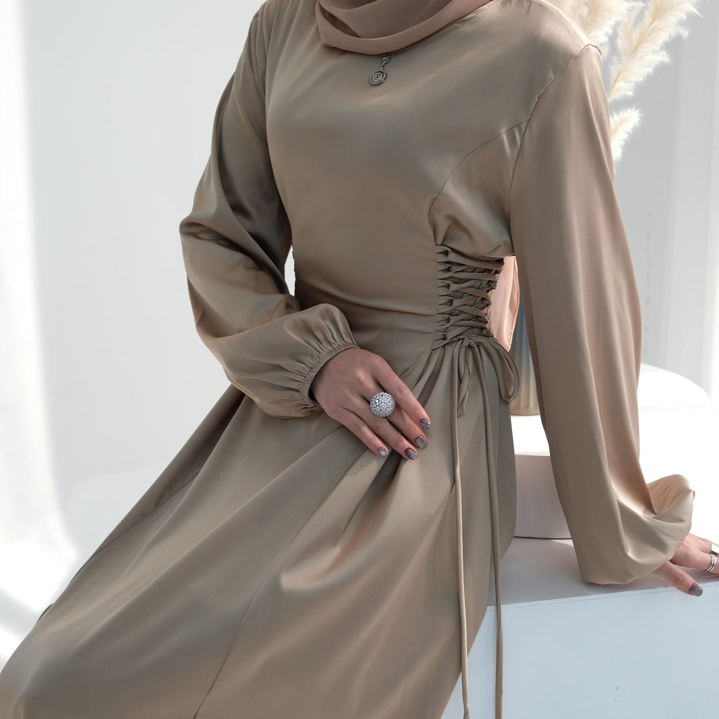 LUMAYA LUMAYA0991 Solid Color High-necked Slim Elegant Dress