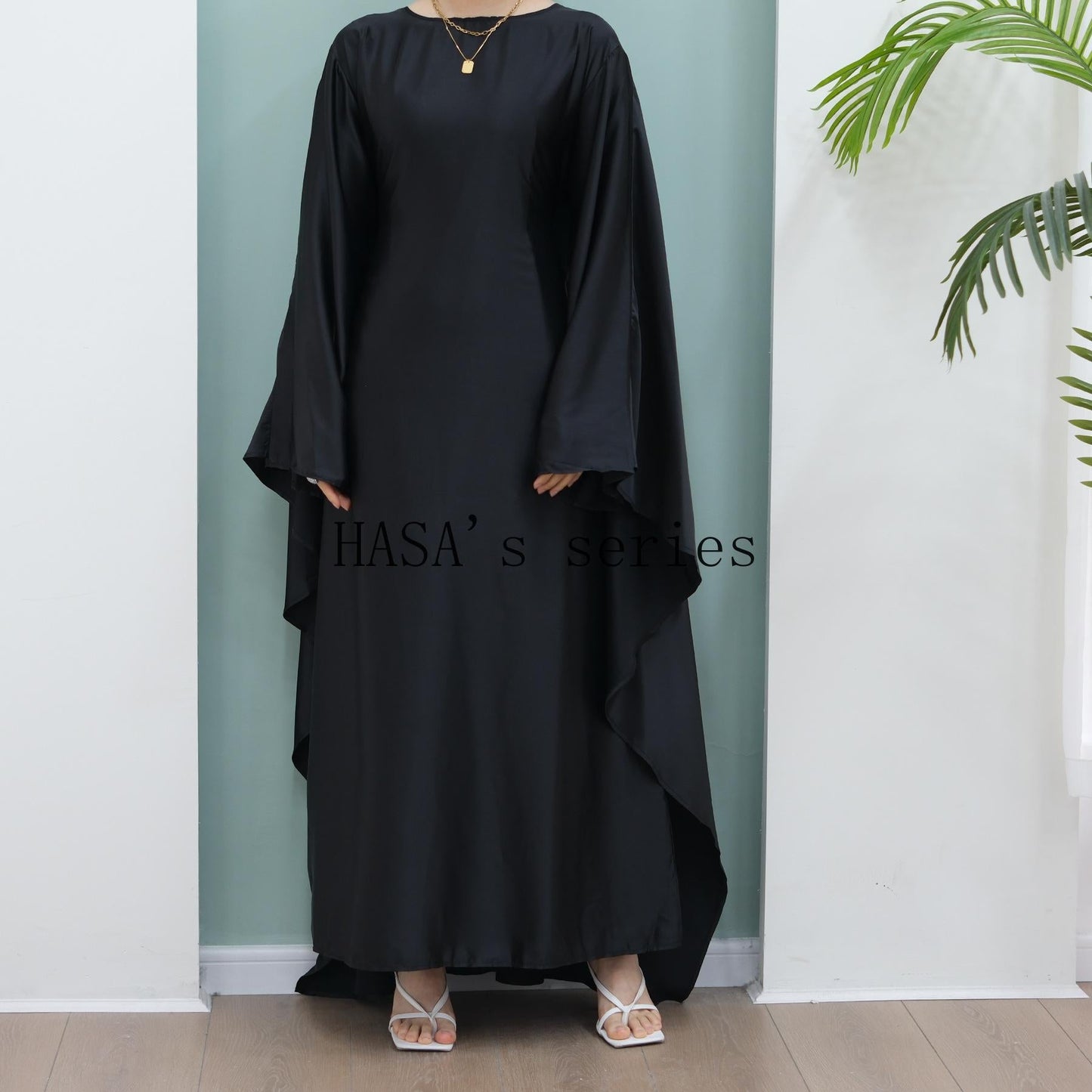 LUMAYA4835 High-density Stretch Satin Long Dress, Simple, Elegant, and Comfortable To Wear.