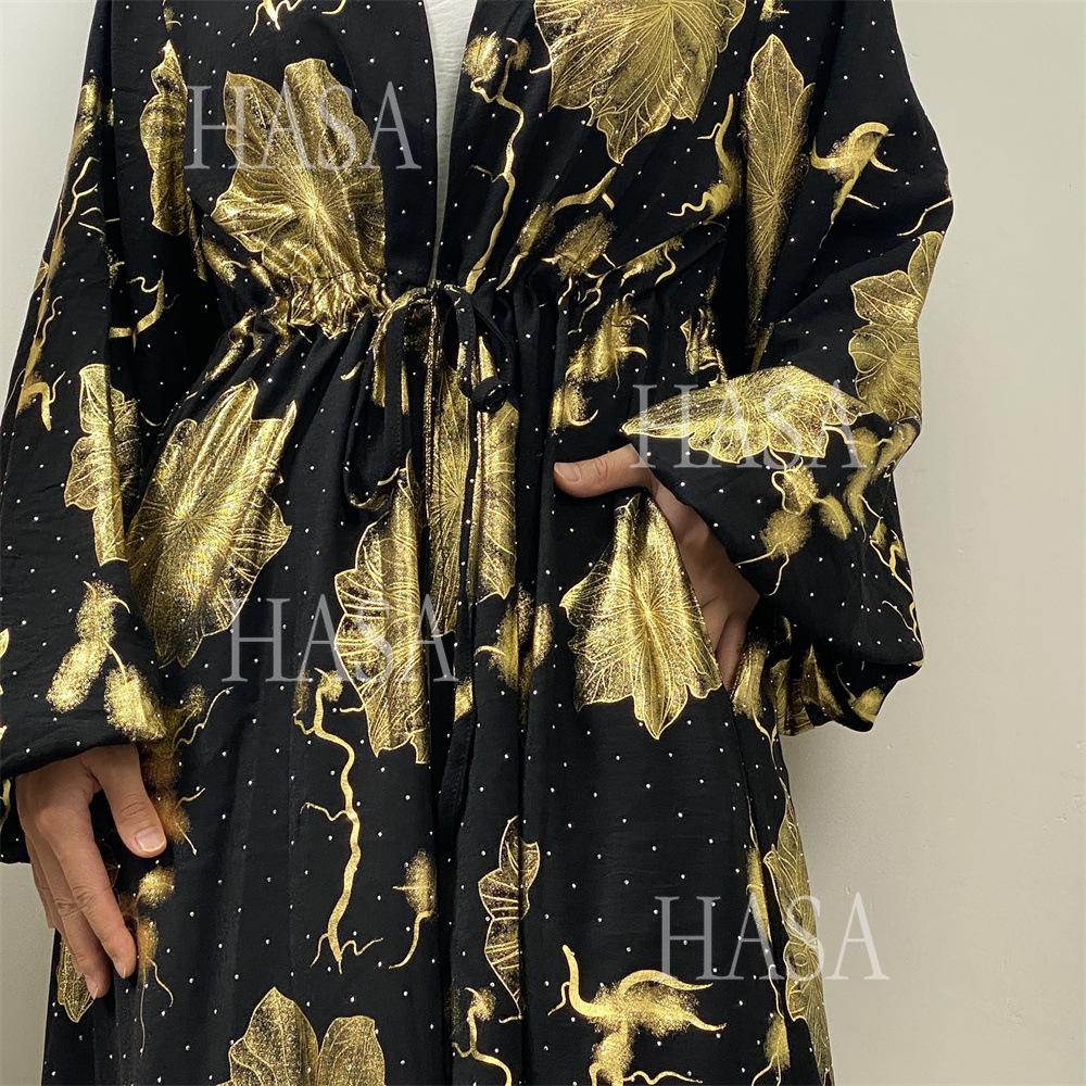 LM6589 Gold-stamped long cardigan with a flowing design