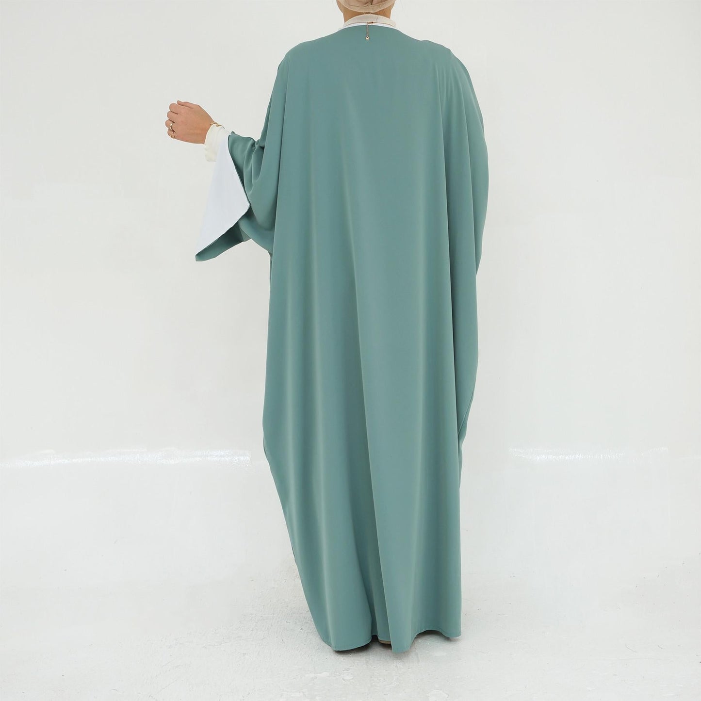 LUMAYA5877 The Loose-fitting Robe LUMAYAs A Lightweight Silhouette TLUMAYAt Is Perfect for Any Occasion open abaya outfit