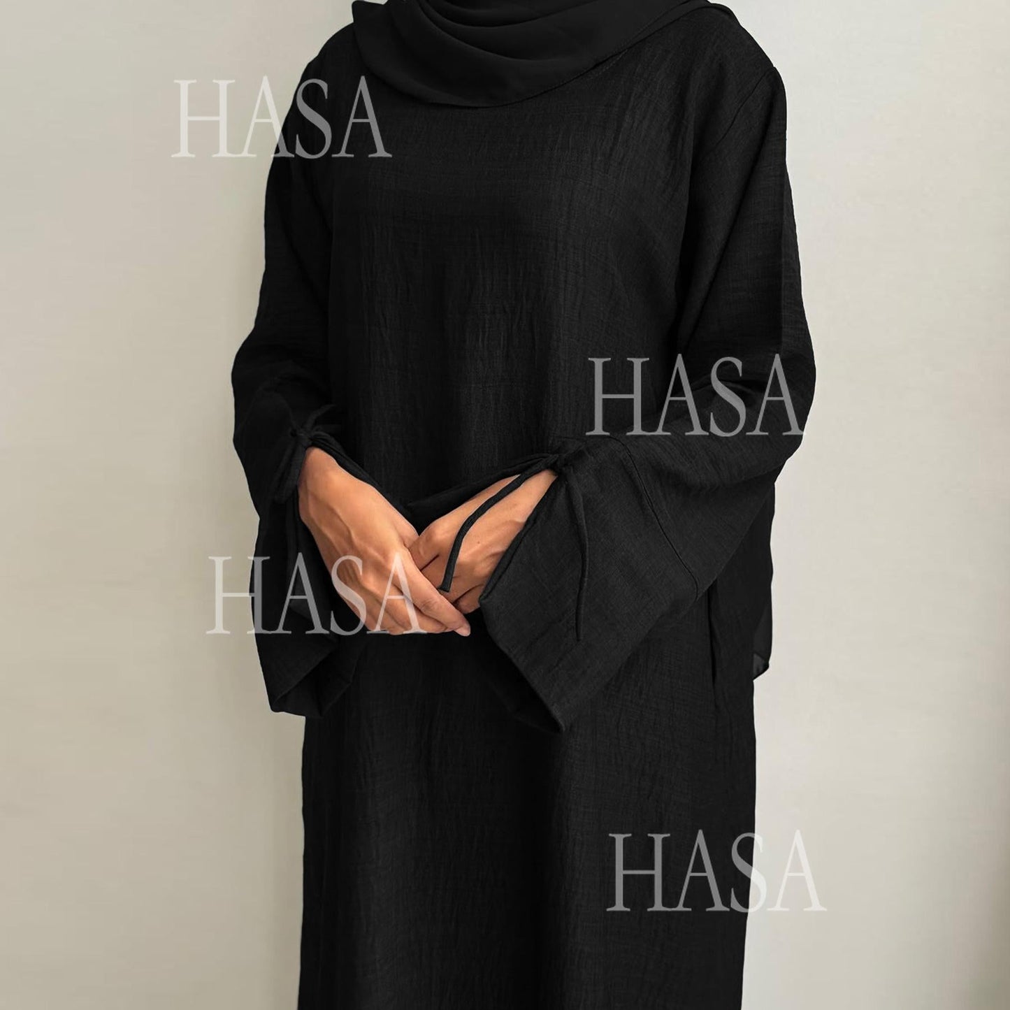 LUMAYA5864 Fashionable solid color hooded robe, simple and elegant, showing a casual style