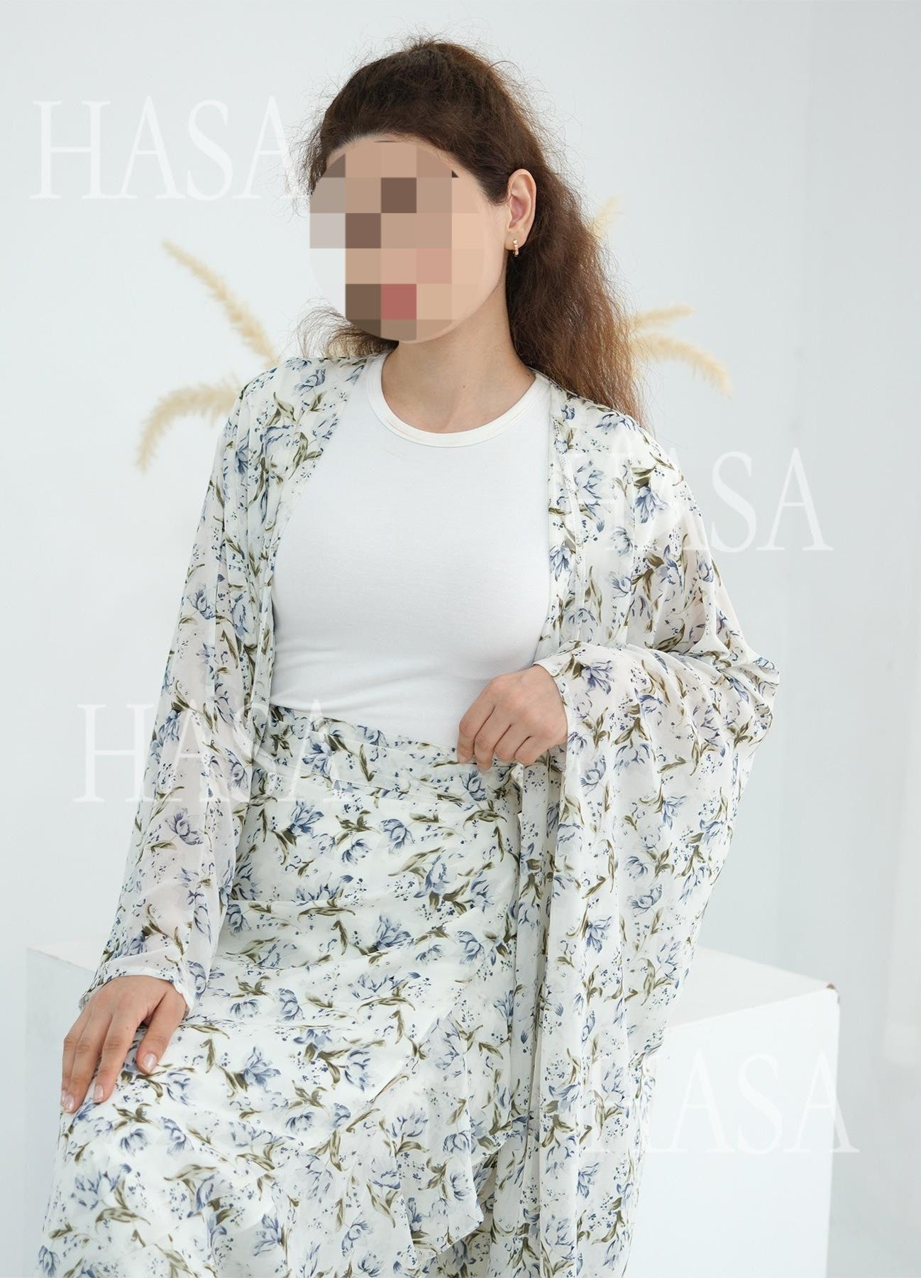 LM6580 Printed cardigan and skirt two-piece set