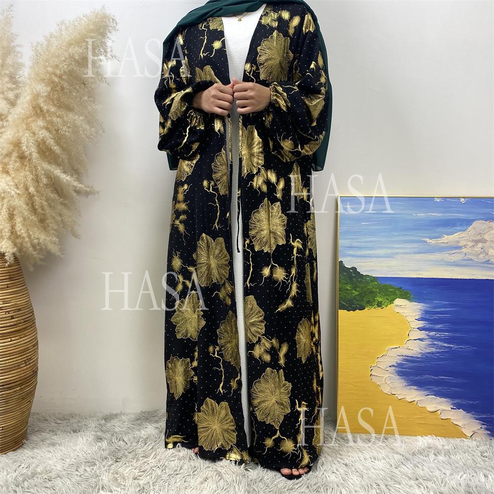 LM6589 Gold-stamped long cardigan with a flowing design