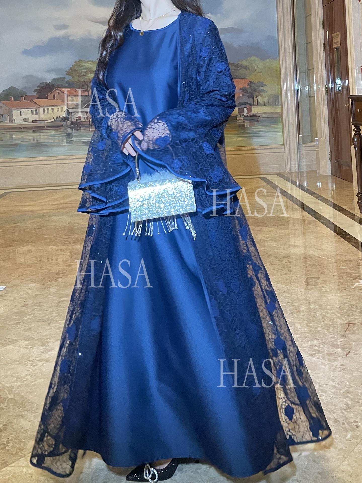 LUMAYA6488 Two-piece long dress with flared sleeves and lace sequined cape