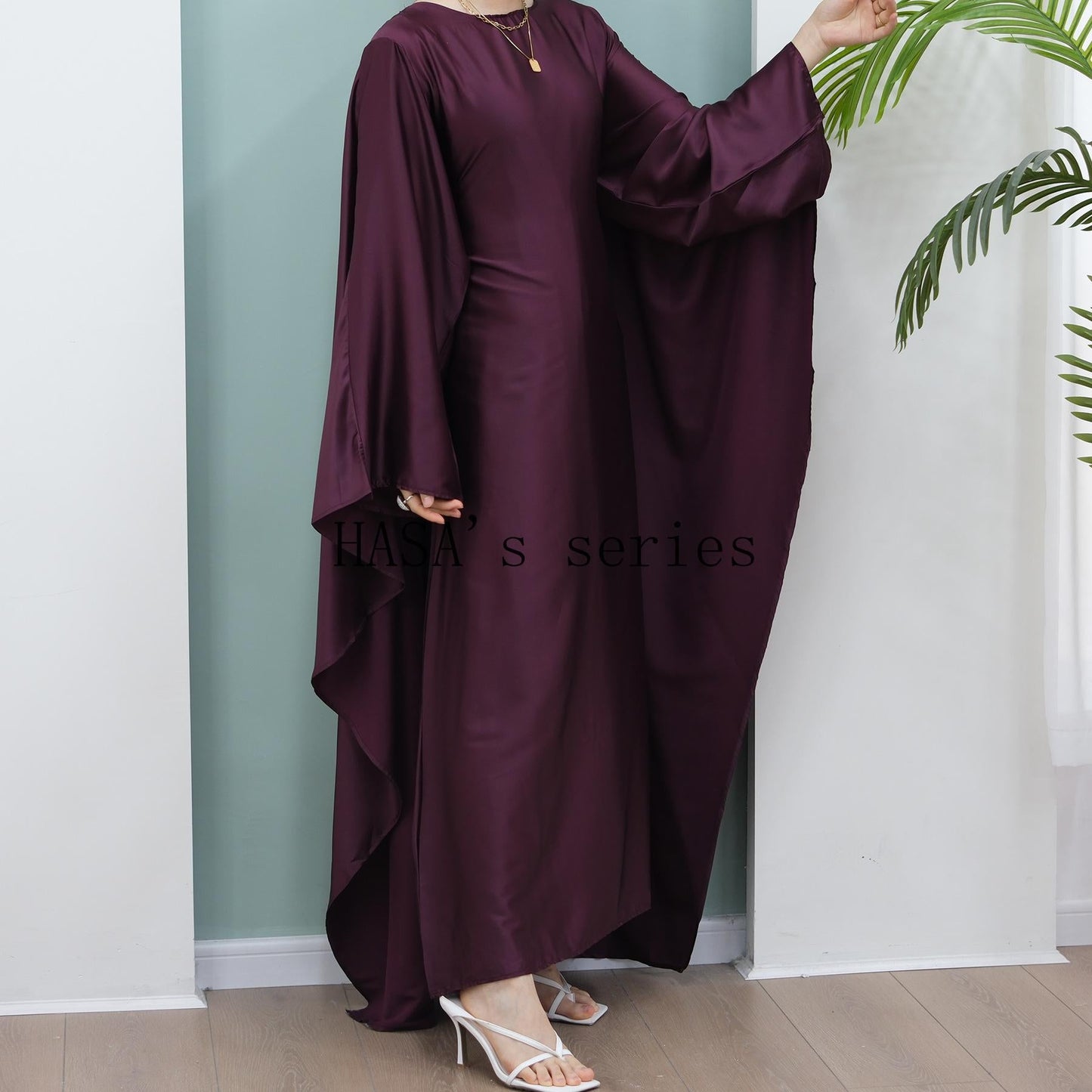 LUMAYA4835 High-density Stretch Satin Long Dress, Simple, Elegant, and Comfortable To Wear.