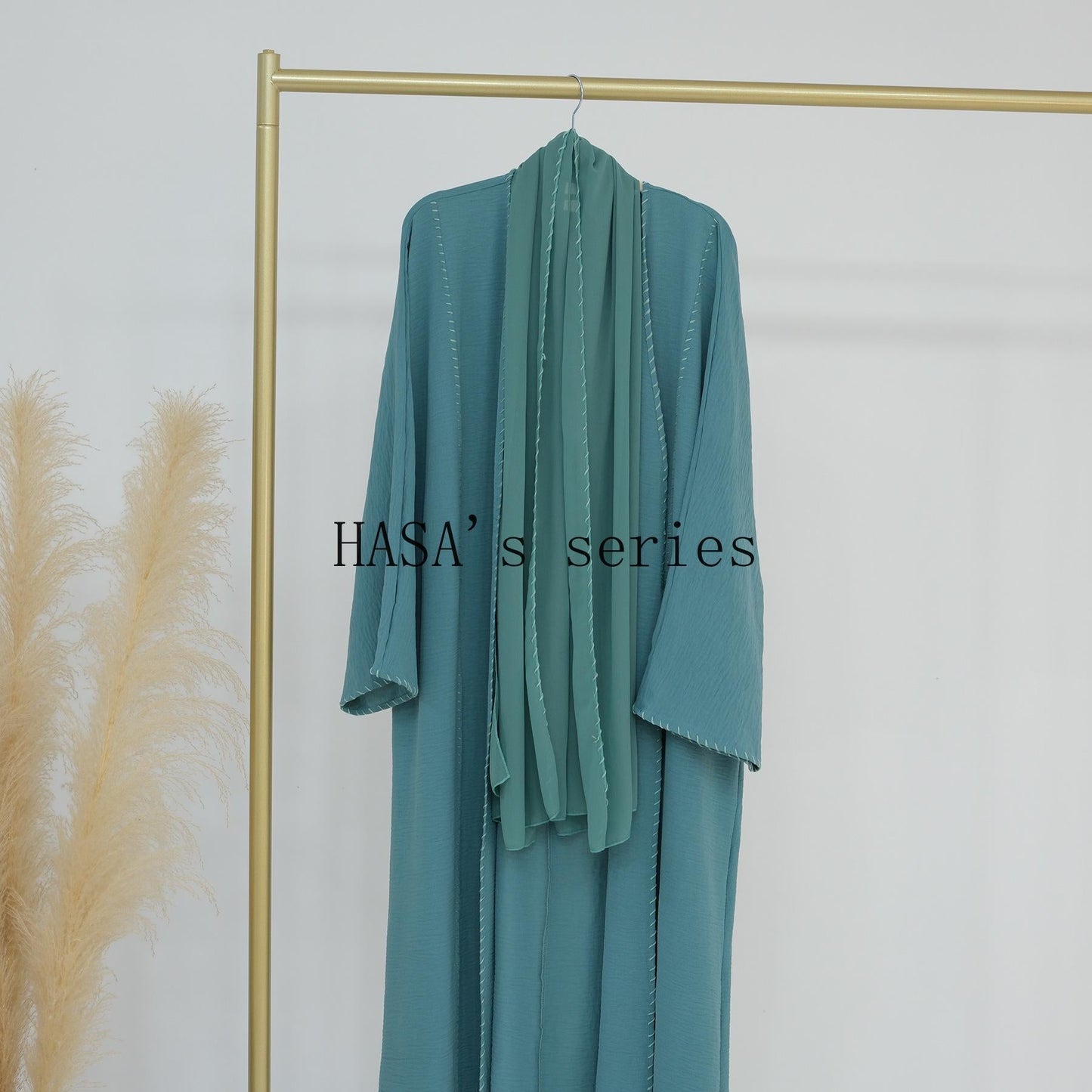 LUMAYA4843 Simple Cardigan and Headscarf Two-piece Set.