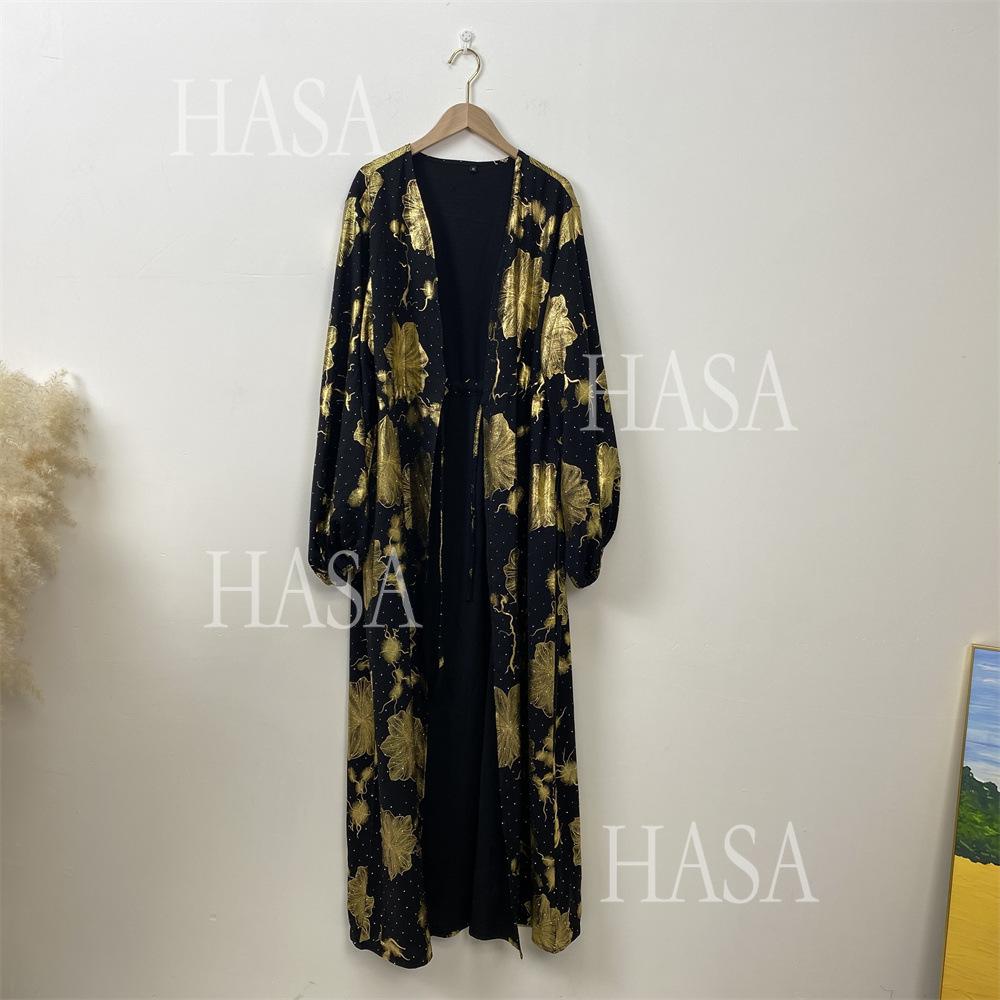 LM6589 Gold-stamped long cardigan with a flowing design