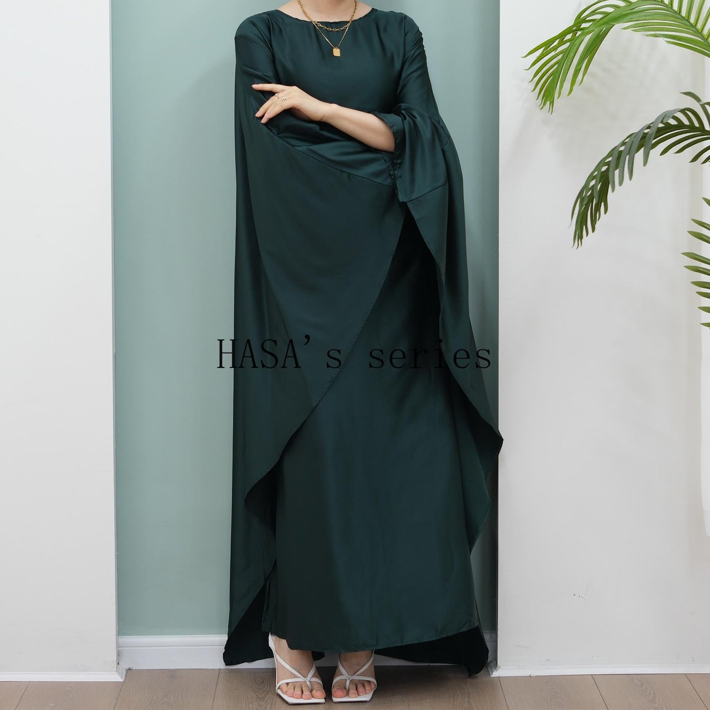 LUMAYA4835 High-density Stretch Satin Long Dress, Simple, Elegant, and Comfortable To Wear.