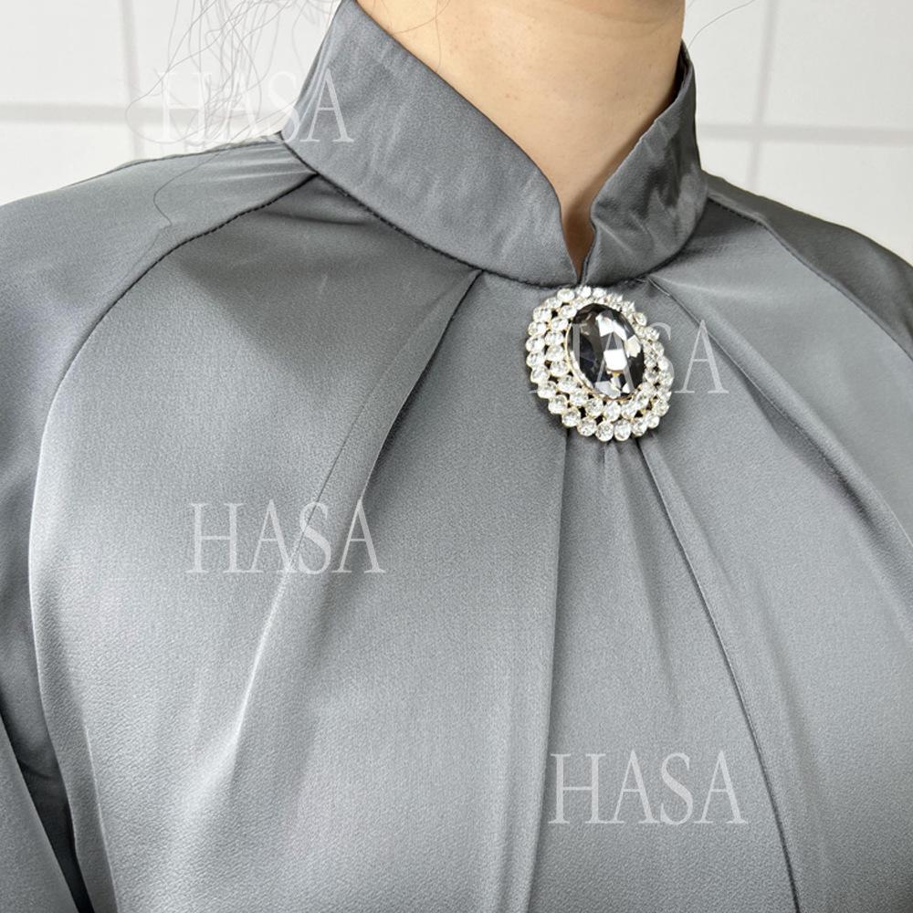 LUMAYA5859 High-end Silk Satin Robe (headscarf Not Included), Elegant Design Exudes Luxurious Texture