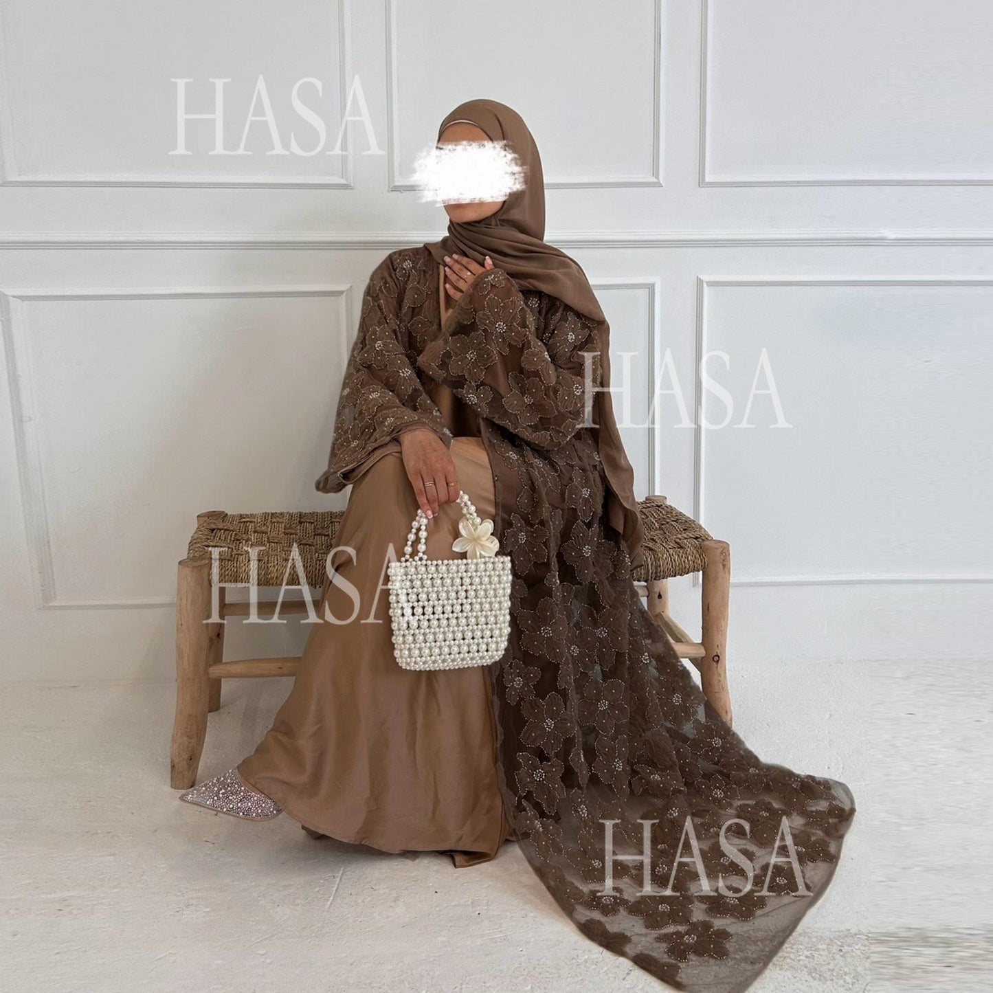 LUMAYA6625 Dreidimensionale, Perlenbesetzte Strickjacke Mit Blumenmuster, Die Mit Einer Inneren Schicht Oder Einem Kopftuch Kombiniert Werden Kann.