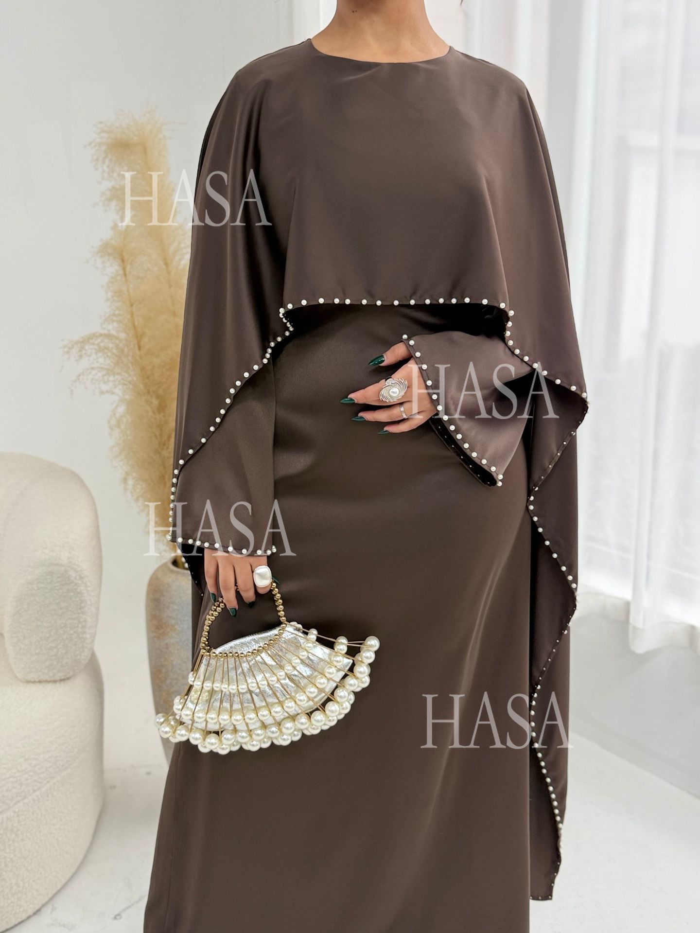 LUMAYA6697 Robe Decorated with Pearls and Beads.