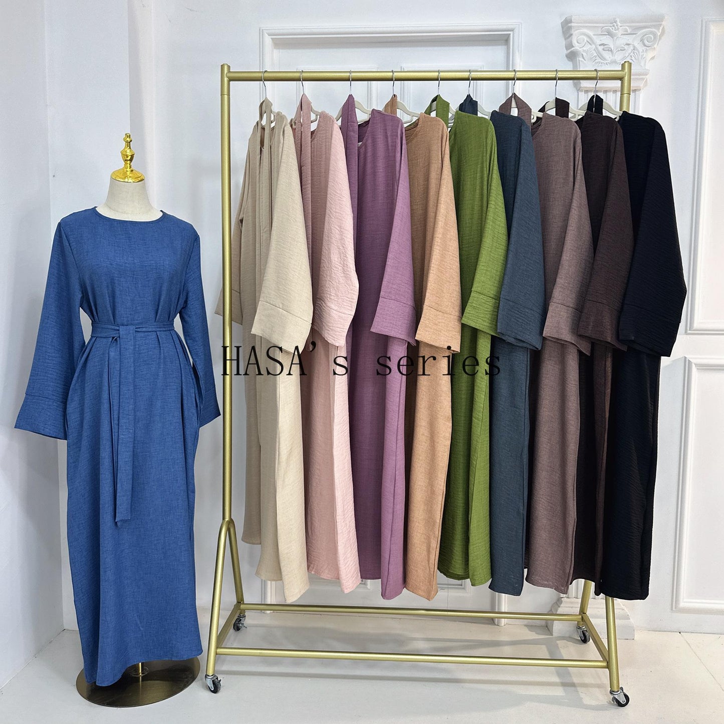 LUMAYA4848 A simple, waist-cinching spring/summer dress with a relaxed, long design.